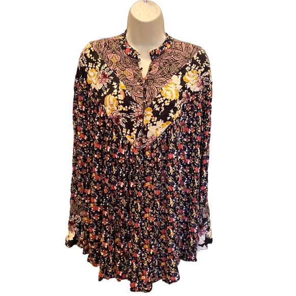 Free People Wildflower Fields Henley Top - Picture 4 of 9